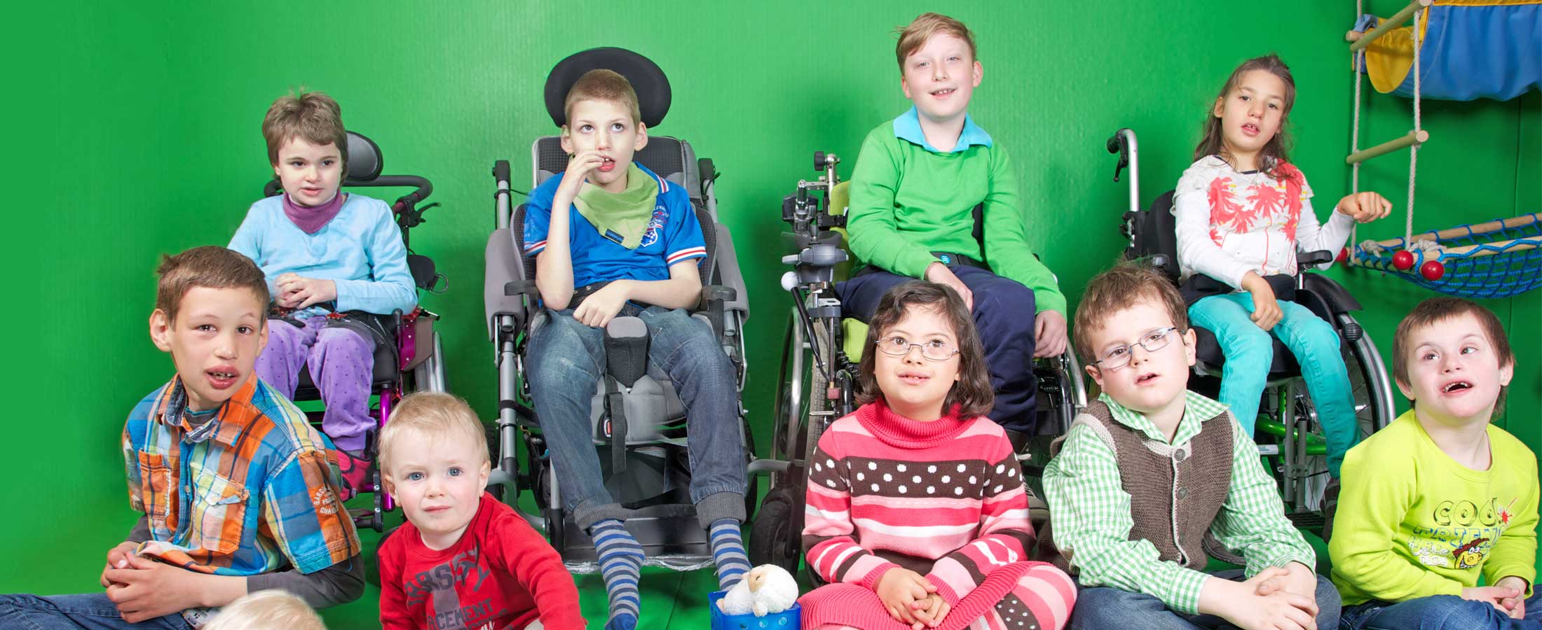 Schritt-für-Schritt-Kindergruppe Ein Tag bei Schritt für Schritt mit Johannes.