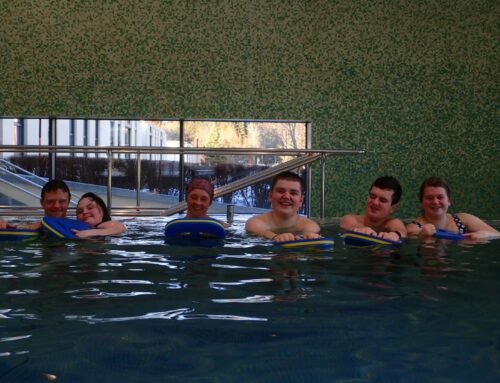 Endlich wieder schwimmen bei Schritt für Schritt