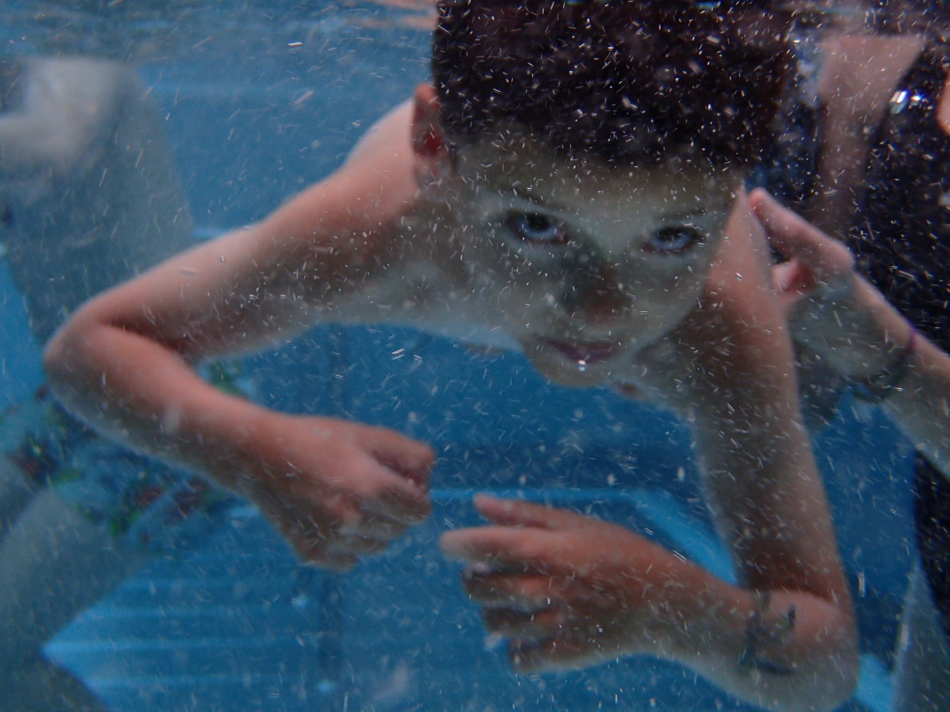 Schwimmtraining für behinderte Kinder