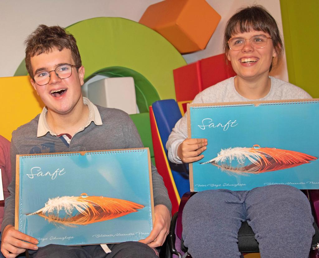 Erste Hilfe Kunstkalender zugunsten Schritt für Schritt